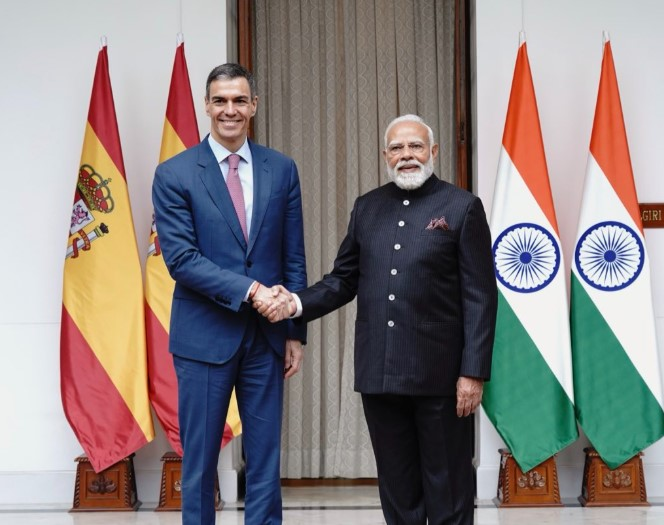 प्रधानमंत्री ने की फिनलैंड के पीएम व स्पेन के राष्ट्रपति से द्विपक्षीय वार्ता